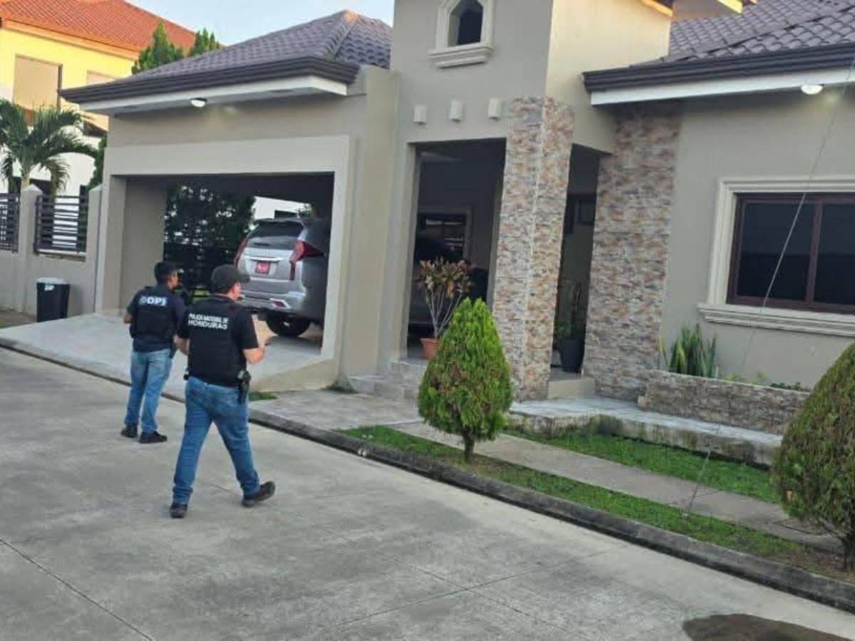 Capturan a amigos de pareja asesinada a orilla de la CA-13; estuvieron juntos antes del crimen