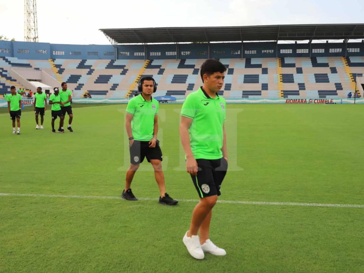 Lindas chicas e imágenes inéditas que está dejando el Victoria vs Marathón en La Ceiba