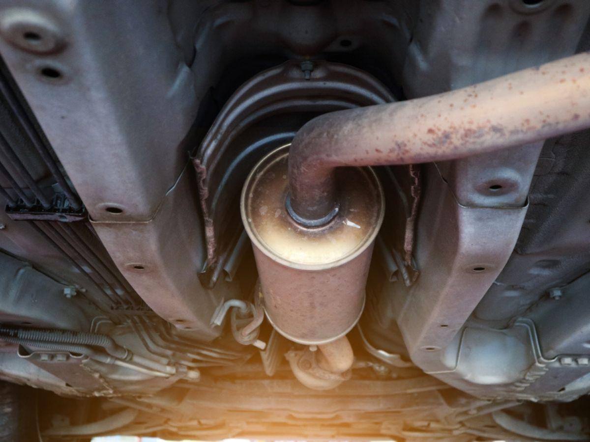 La combustión genera residuos poco amigables que pueden derivar en gases nocivos para la vida y el medio ambiente.