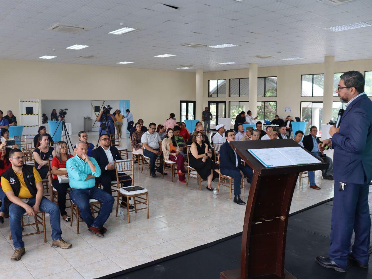 Unas 40 mil persona al año espera capacitar Infop en nuevos centros tecnológicos