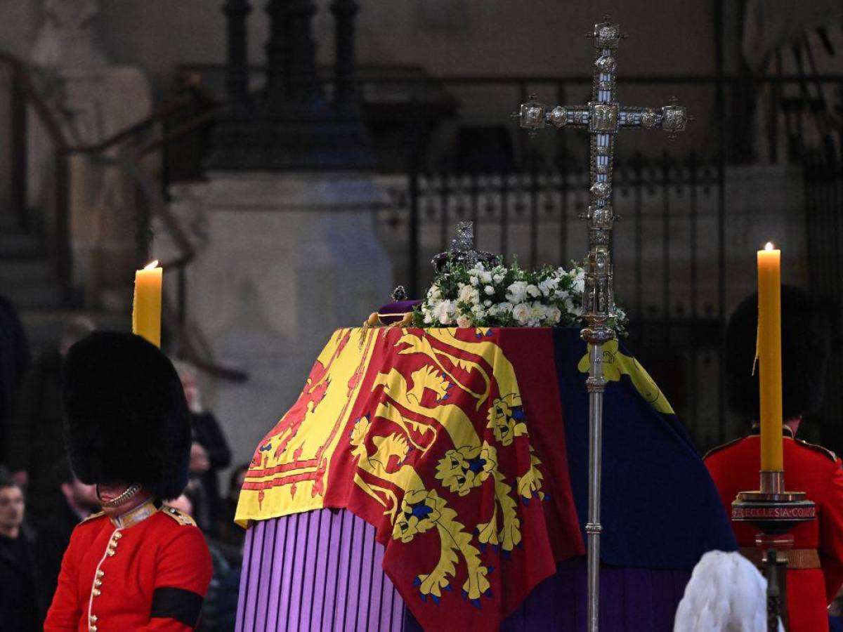 Procesión fúnebre de Isabel II: Esto es lo que debes saber