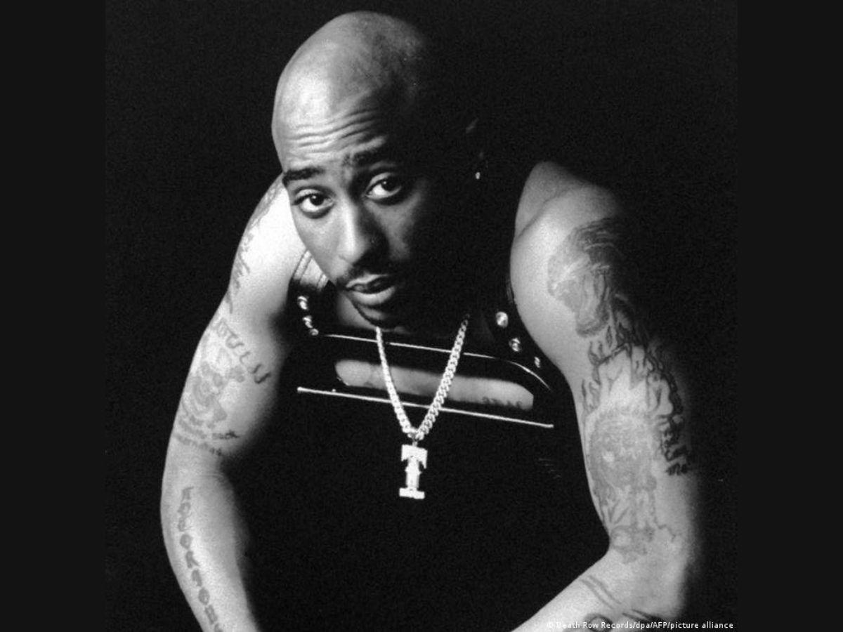 Policía de Las Vegas registra vivienda por el asesinato del rapero Tupac