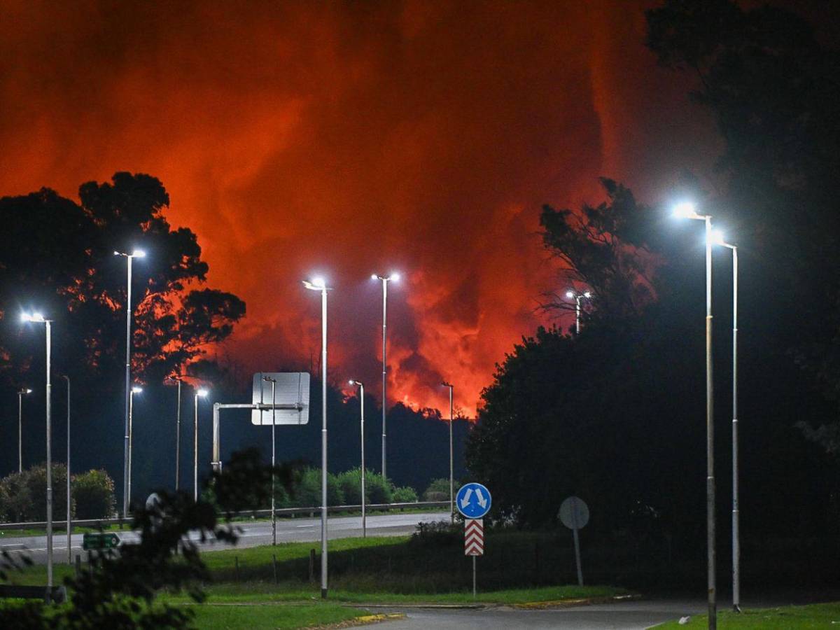 En fotos: explosión en zona industrial de Ezeiza, Argentina, desata infierno y deja 15 heridos