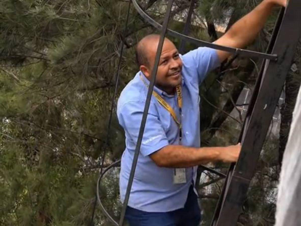 “Decidí no rendirme”: Williams Ochoa, fontanero de la UNAH que logró su título universitario