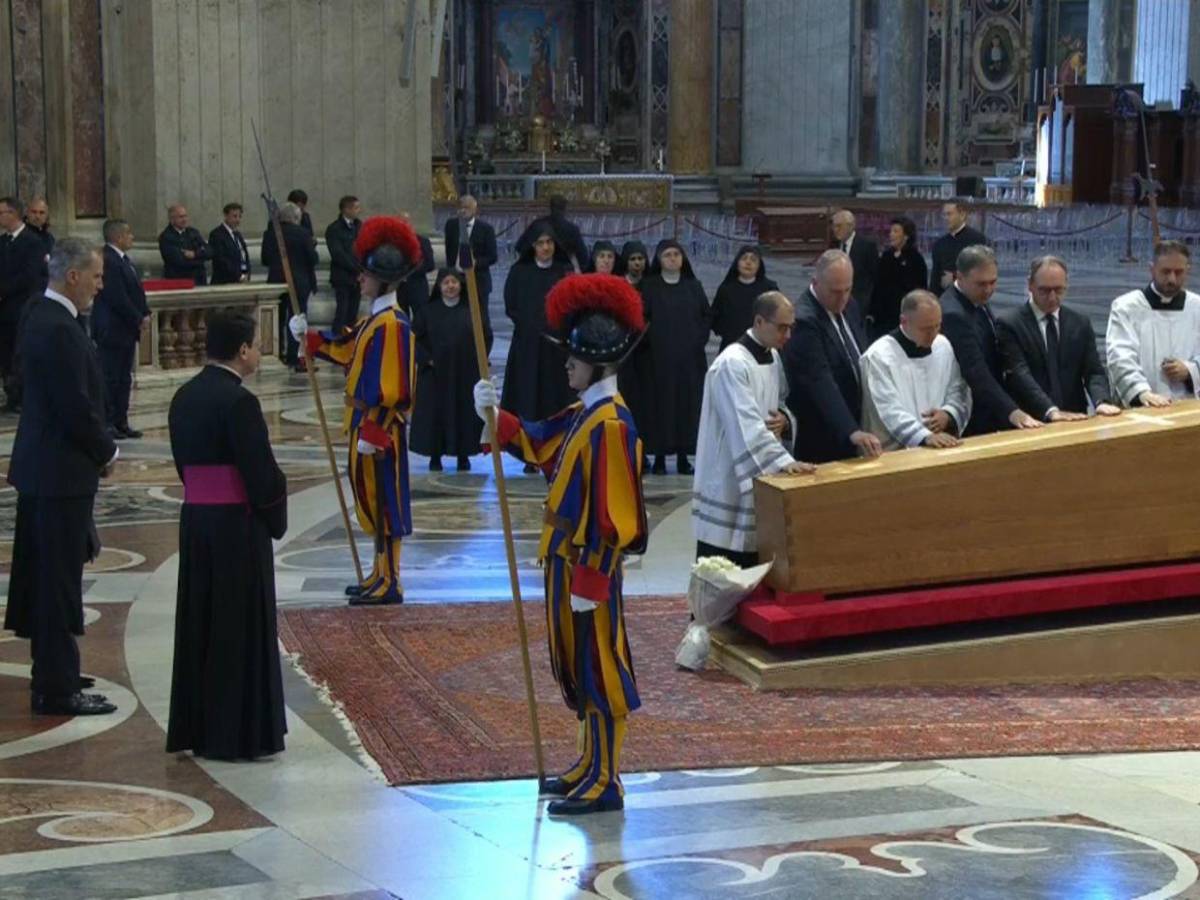 Las 20 imágenes más impactantes del funeral del papa Francisco en Roma Las 20 imágenes más impactantes del funeral del papa Francisco en Roma