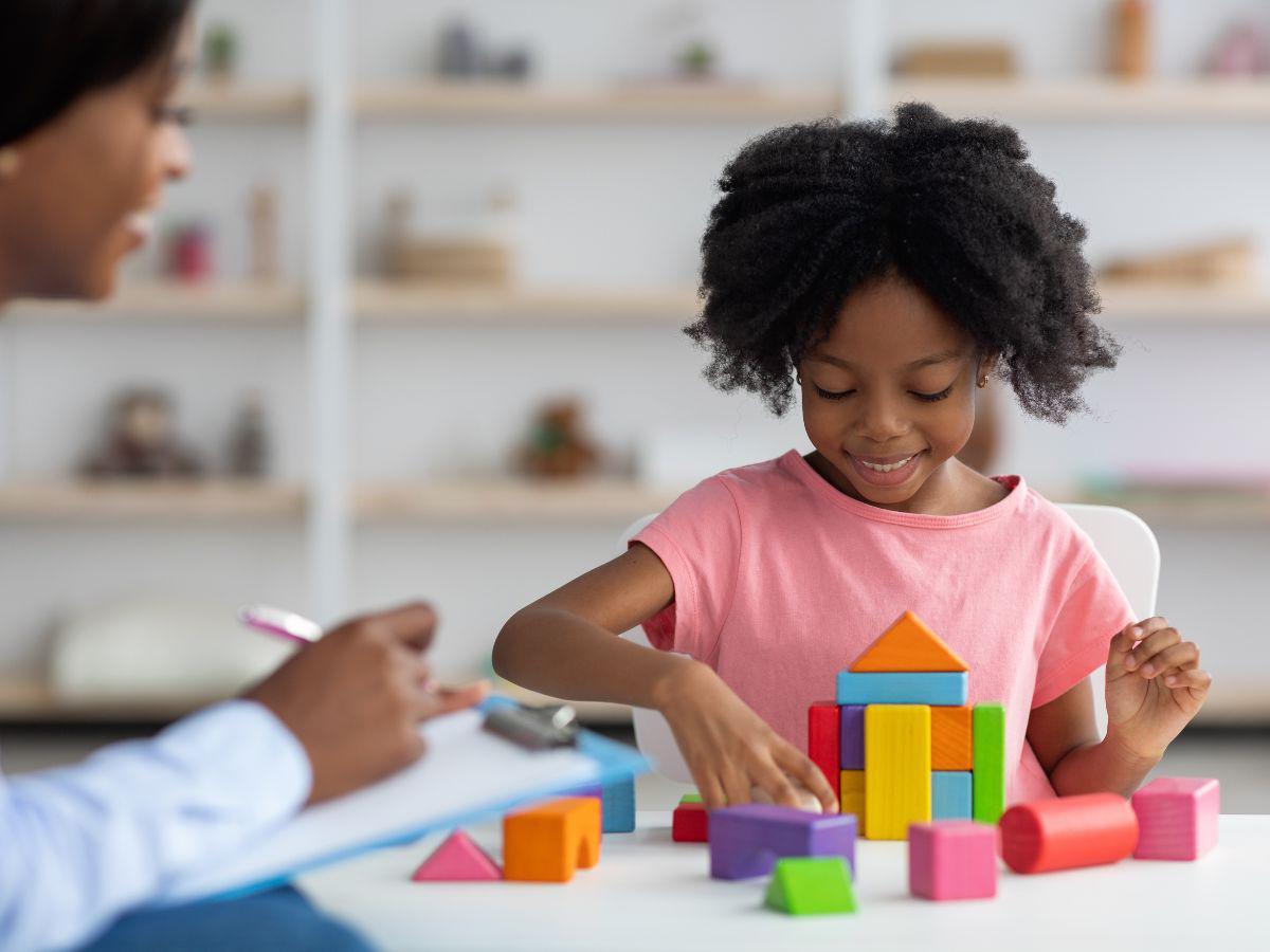 Dejar que su hijo corra riesgos le permitirá ver hasta dónde se atreve a llegar y si confía en usted como guía.