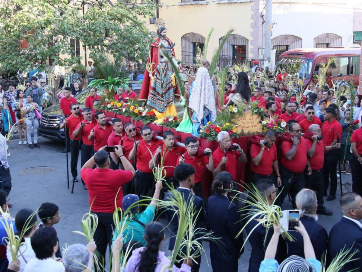 Así se vivió la tradicional procesión de Domingo de Ramos en el centro de Tegucigalpa Así se vivió la tradicional procesión de Domingo de Ramos en el centro de Tegucigalpa
