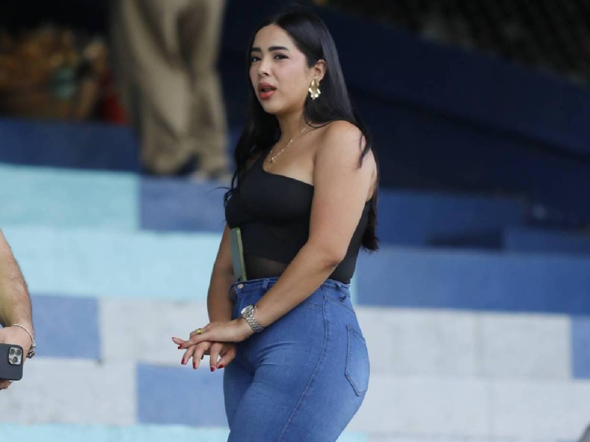 ¡Un espectáculo! Las bellas chicas que engalanan el clásico entre Real España y Motagua