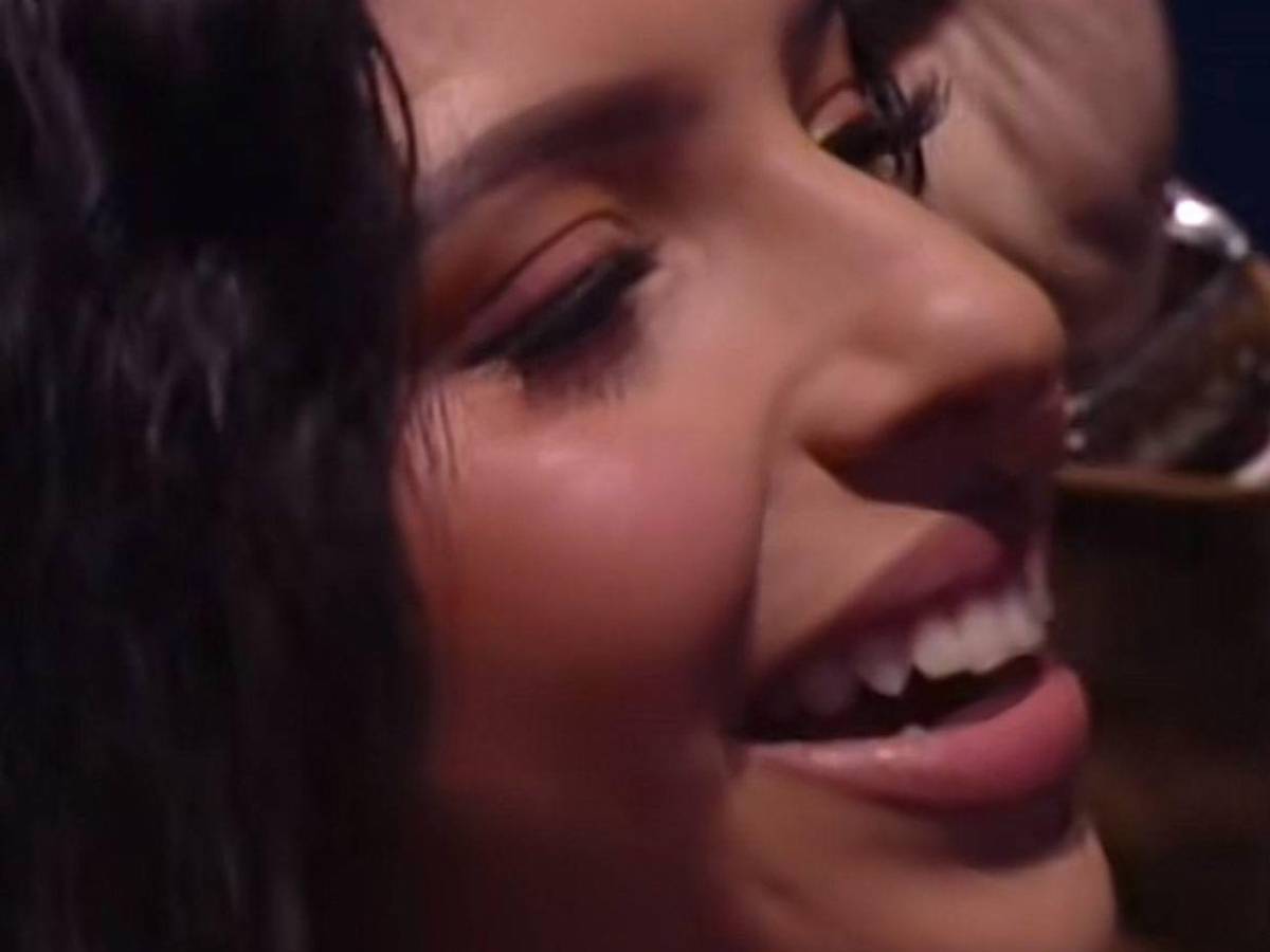 Nodal no dedicó Latin Grammy a Ángela Aguilar como sí lo hizo con Belinda y Cazzu