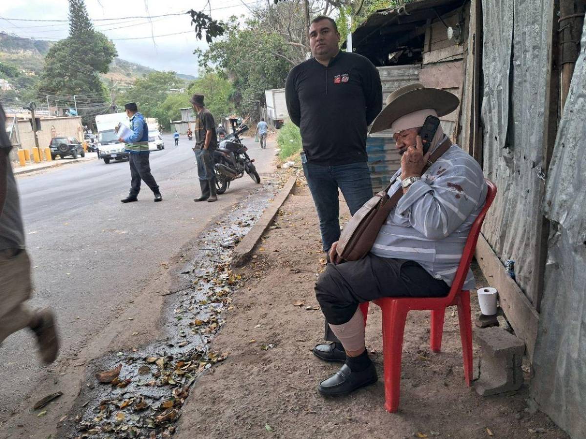 Se quedó dormido y se estrelló: adulto mayor sufre accidente en la salida al sur