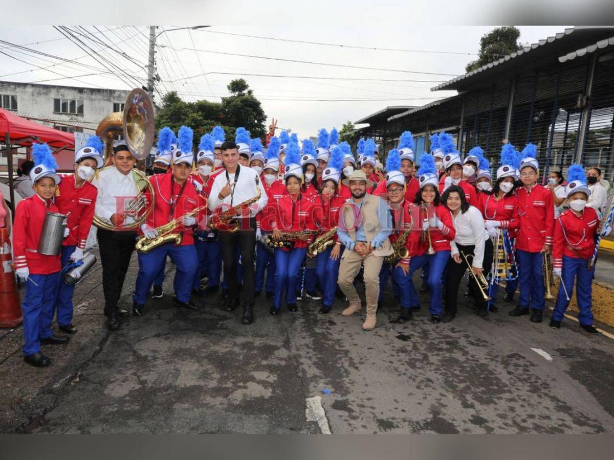 Banda de uno de los institutos de la capital.