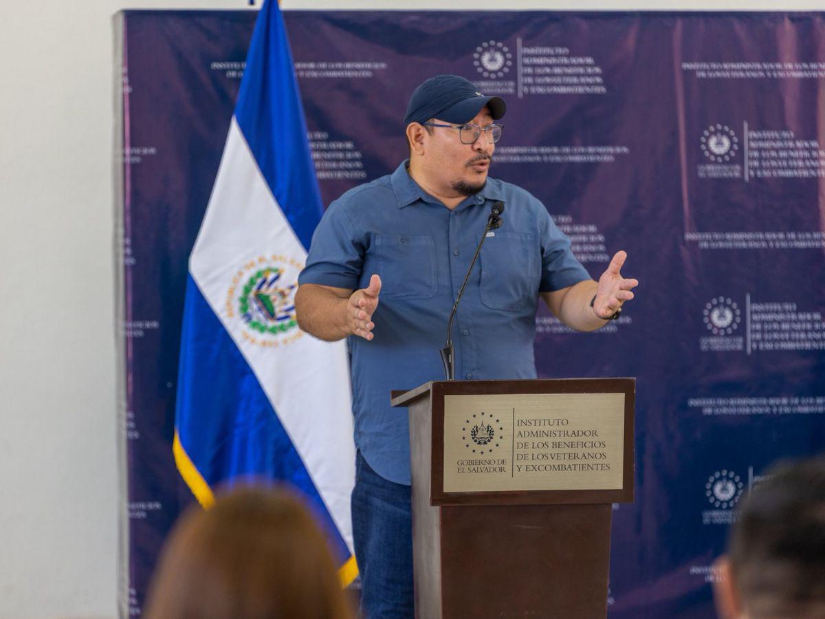 Capturan a hondureño, funcionario de Bukele, con $60 mil en frontera de Valle