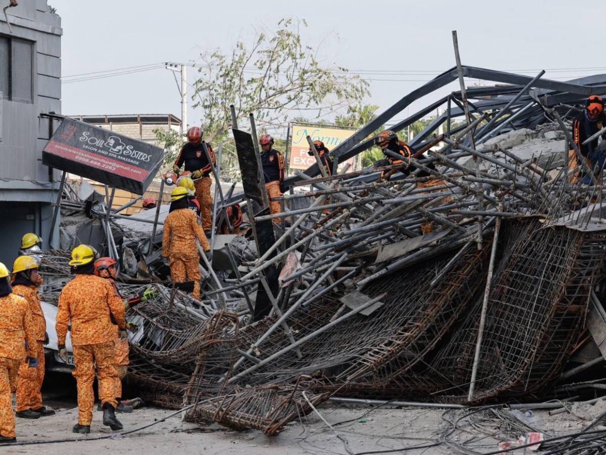 Colapso de edificio en Filipinas deja 30 desaparecidos y una carrera contra el tiempo