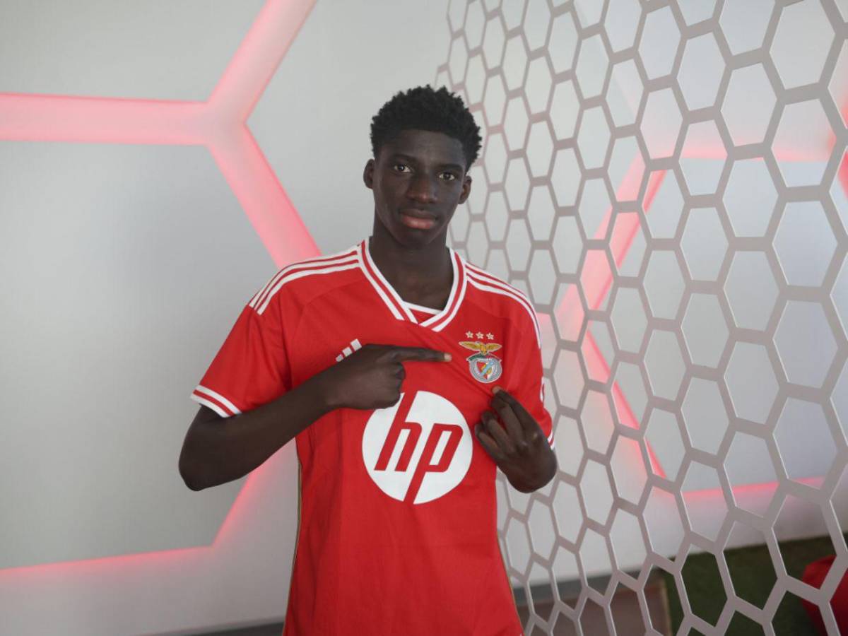 Fichajes: El futuro de Benzema, plan de Hansi con el Barca y ¿Bruno a Arabia?