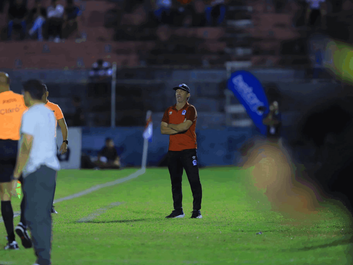 Pedro Troglio tras coronar campeón al Olimpia: “Fuimos merecedores”