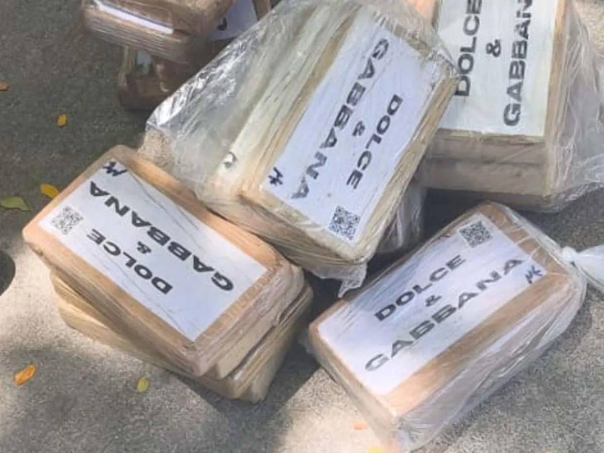Camioneta de lujo, dólares y 154 paquetes de droga: lo decomisado a Angie Mejía y su madre en Choluteca