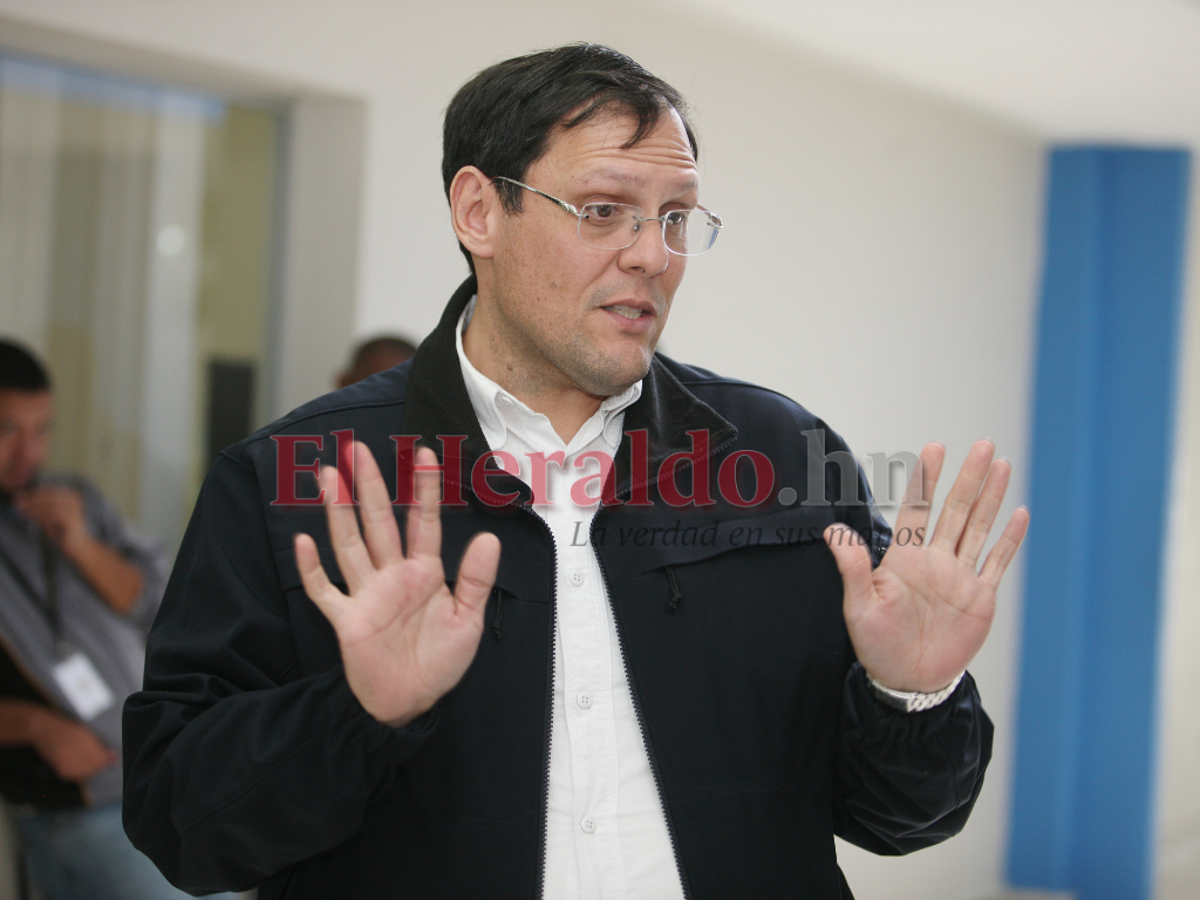 “No tengo nada que me relacione”: Lisandro Rosales por investigación de cuentas en Panamá