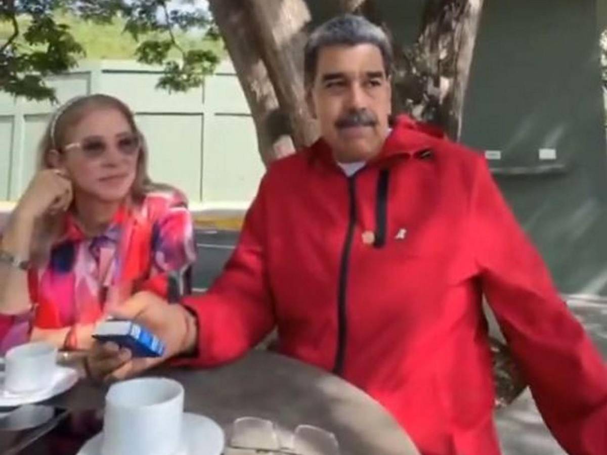 ¿Cuánto vale el lujoso reloj que Nicolás Maduro trató de ocultar durante transmisión?