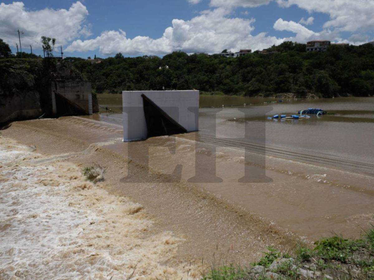 Recientes lluvias abastecen la represa Los Laureles de la capital y provocan inundaciones