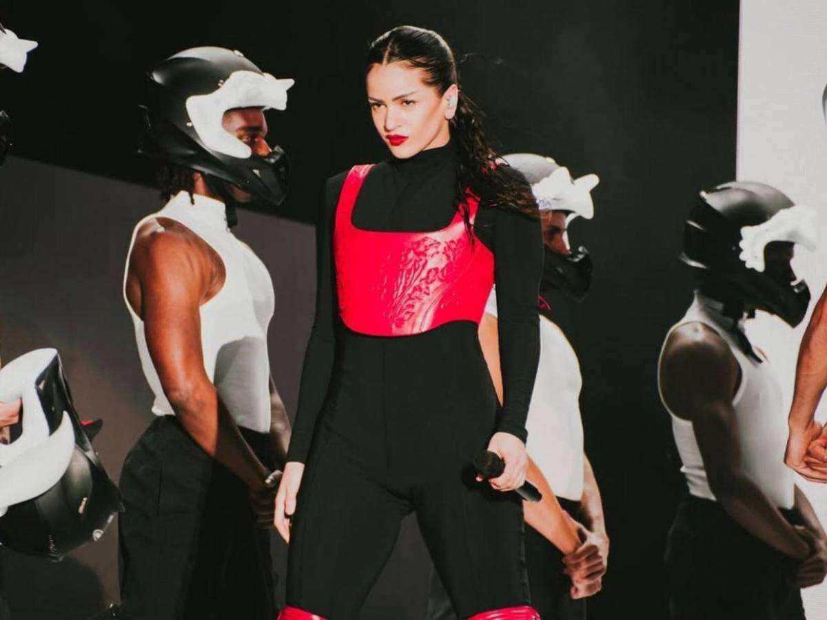 Se filtra Lux, el nuevo y esperado álbum de Rosalía, antes de su lanzamiento