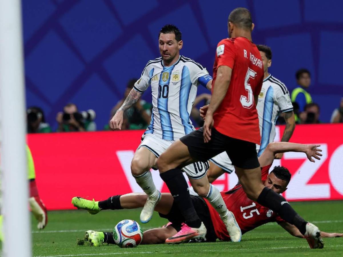 FIFA abre investigación contra Argentina: Se revela lo que hicieron aficionados con streamer