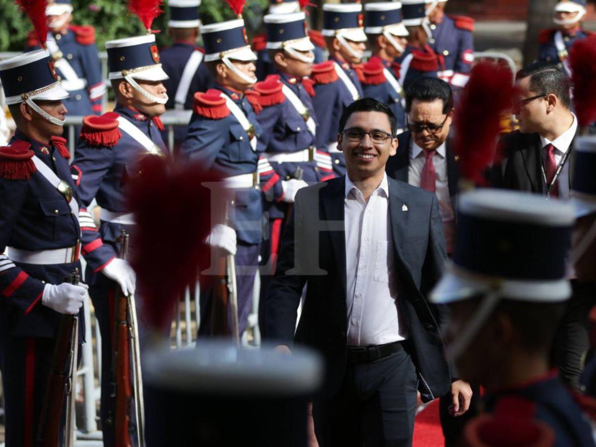 Las imágenes que dejó la instalación de la cuarta legislatura en el Congreso