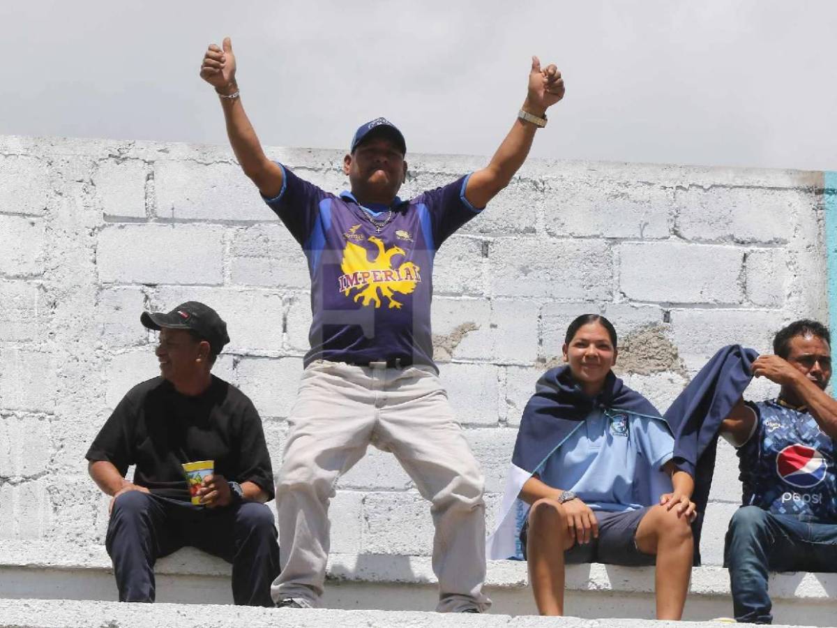 Linda chica sorprende, lo que hizo el Ministro de Seguridad e histórica llegada de Motagua a La Paz