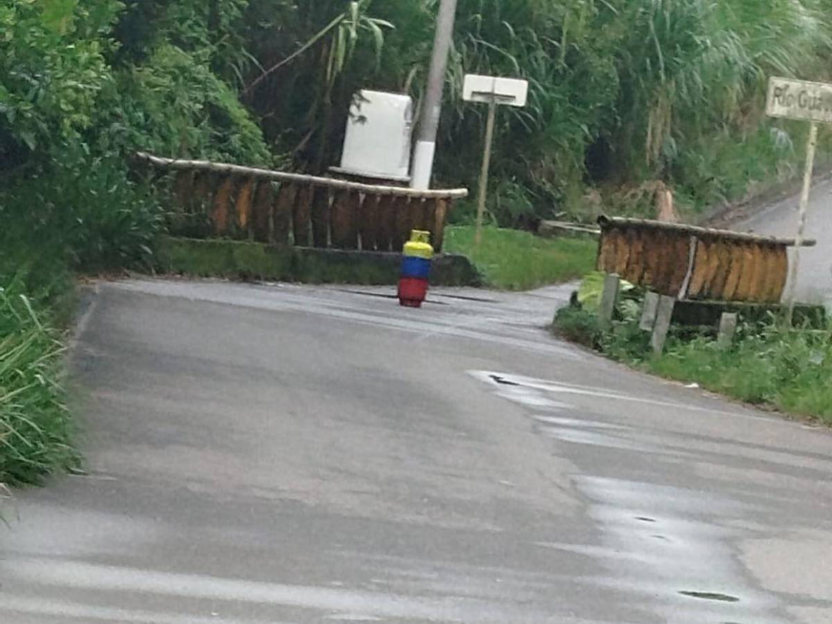 Tres coches bomba y un cilindro de gas: lo que se sabe de las explosiones en Colombia