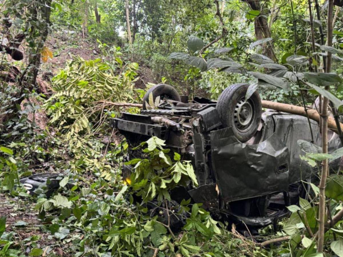 Jonathan Reyes, conductor de bus que murió al caer en hondonada en Cofradía