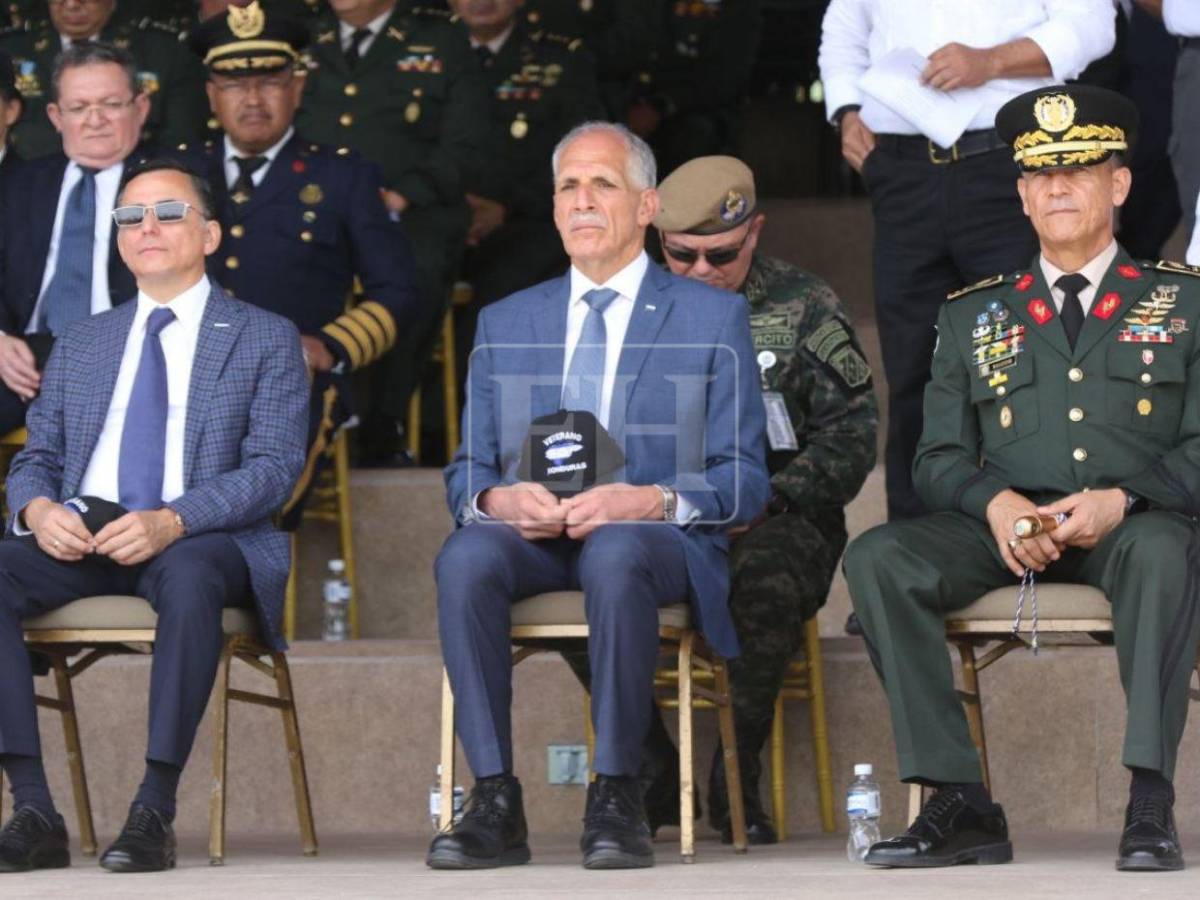 La patria los ve con orgullo y dejan un legado: Así se celebró el Día del Veterano de Guerra