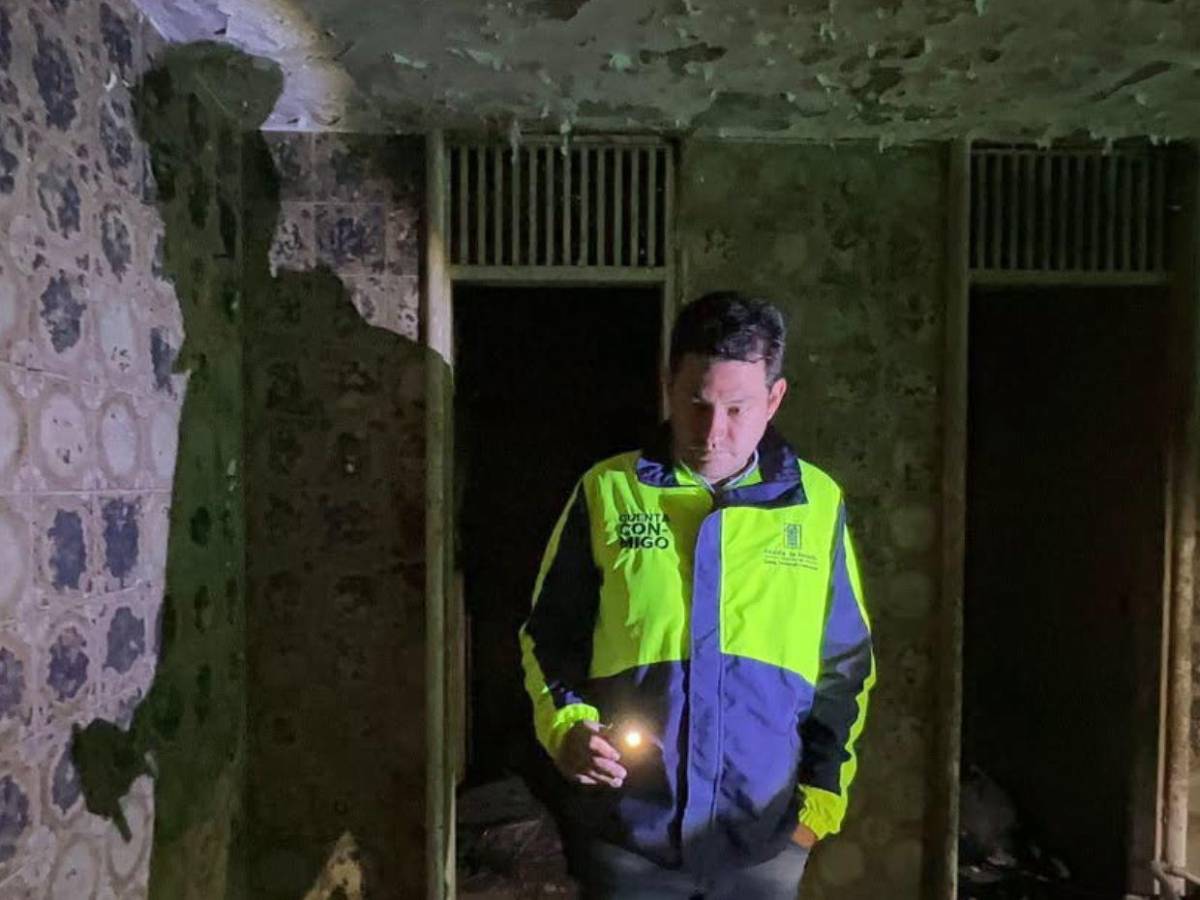 Derriban la casa de Pablo Escobar usada para rituales satánicos y drogas en Medellín