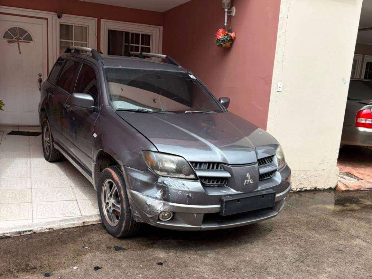 Tomó el carro de su vecino: detalles de mujer que chocó 13 carros y terminó en el Mario Mendoza