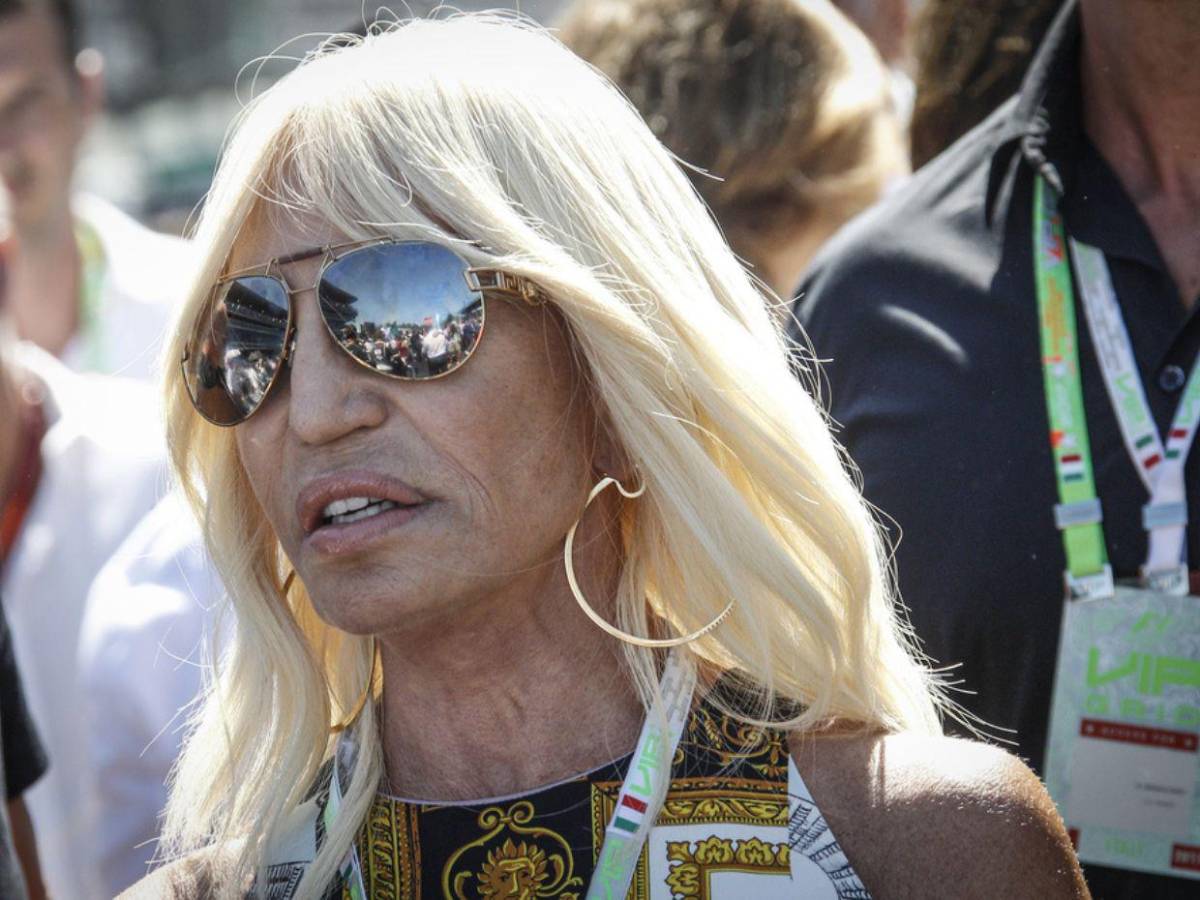 ¿Qué cambios ha hecho Donatella Versace en su rostro? Esto dicen los expertos