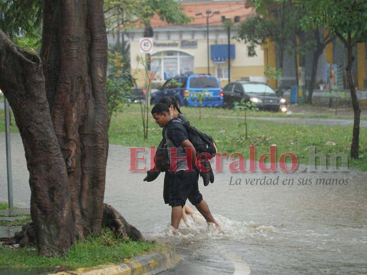 Honduras: Mantienen alerta verde por lluvias en 11 departamentos