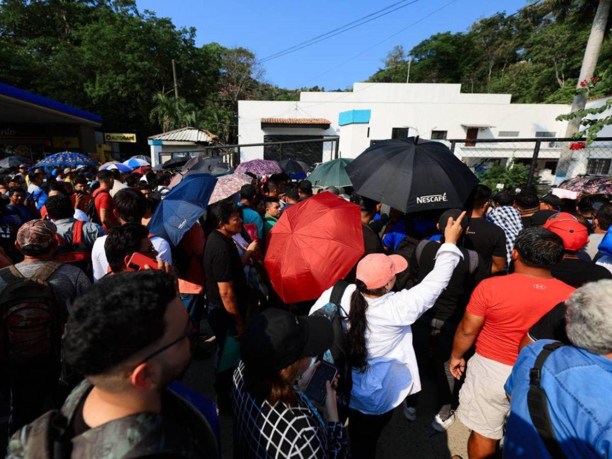 ¡Liberen cuentas! Piden usuarios de Koriun al MP en marcha para exigir su dinero