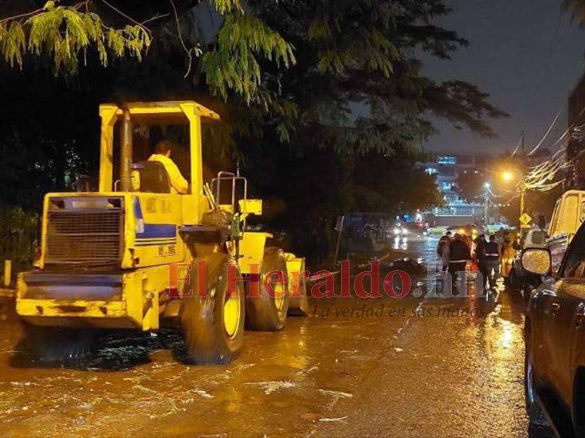 La Orejona se vuelve incontenible para los pequeños embaulados en la Alameda y barrio Morazán.