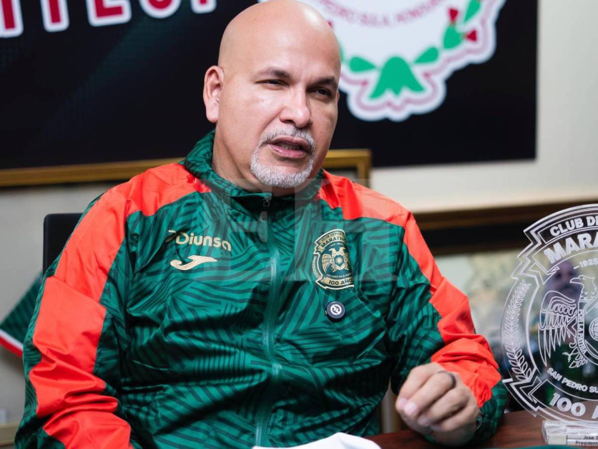 Tristeza y rostros desencajados: Familiares de Orinson Amaya llegan a la clínica donde falleció