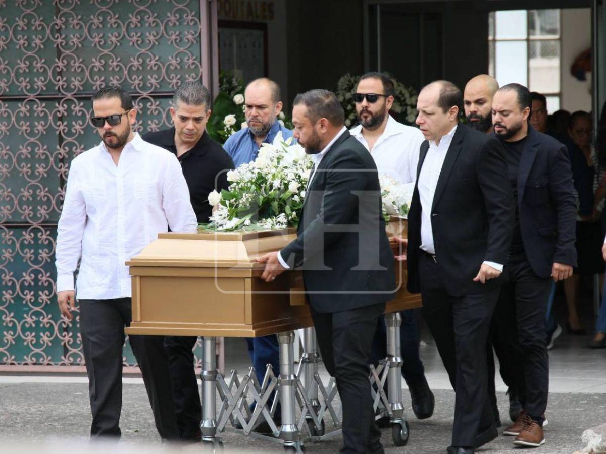 Imágenes de dolor: así fue el último adiós a la chef Sandra Díaz