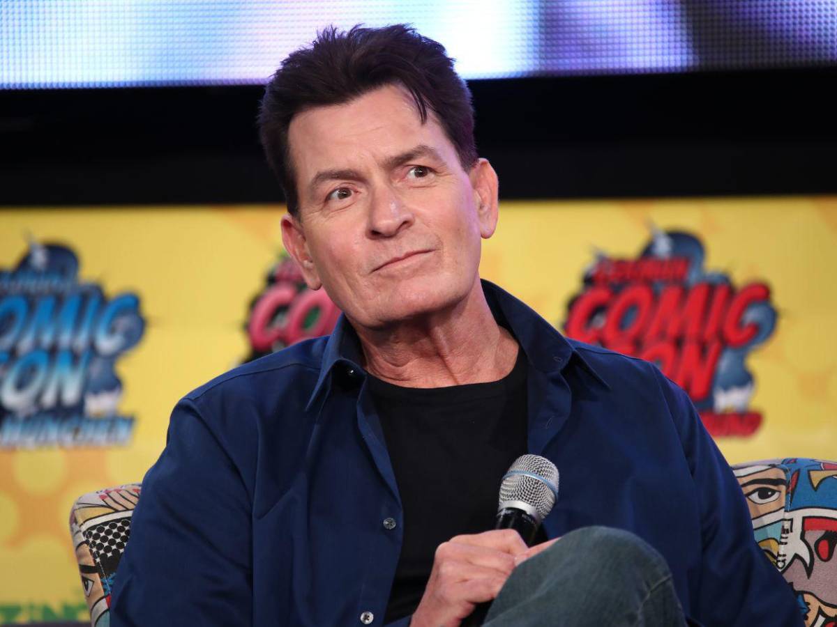Charlie Sheen confiesa adicción al sexo y encuentros con hombres
