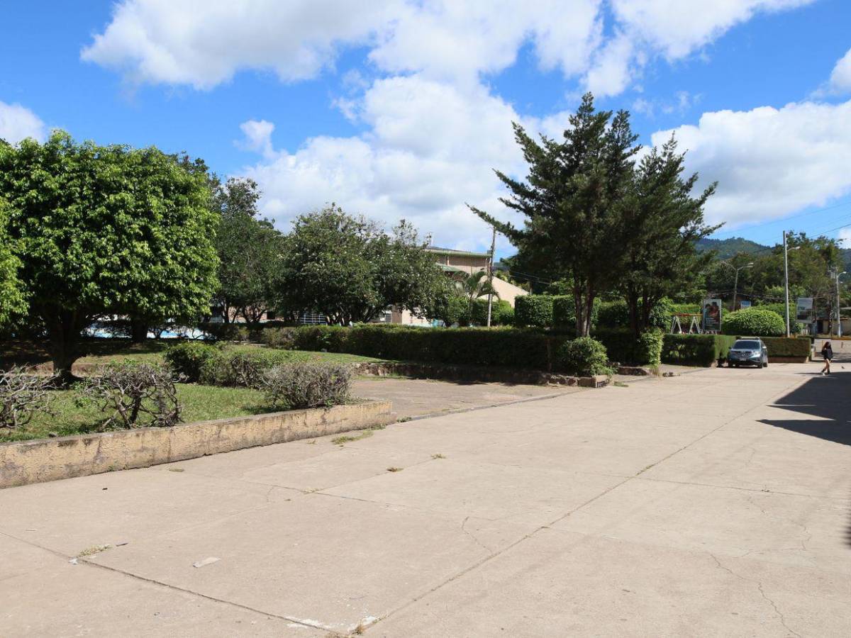 Colectivos de Libre incumplieron orden de Rixi de quedarse en la capital