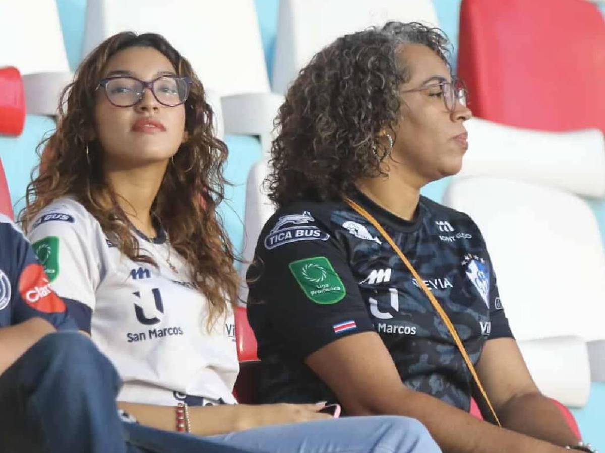 Esposa de Emilio derrochó su belleza: Las lindas chicas que llagaron al estadio Nacional