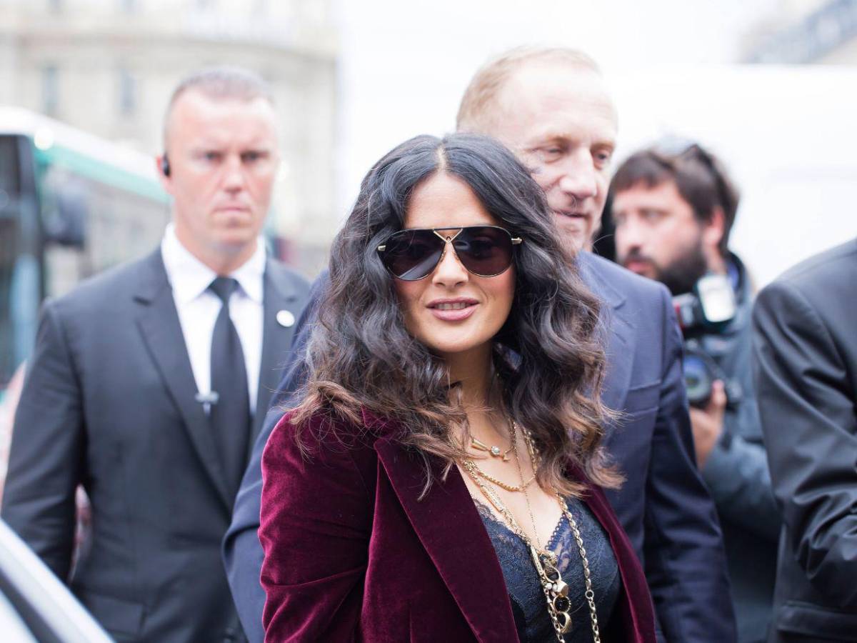 Salma Hayek: De México a Hollywood, una vida entre el cine, la moda y la filantropía