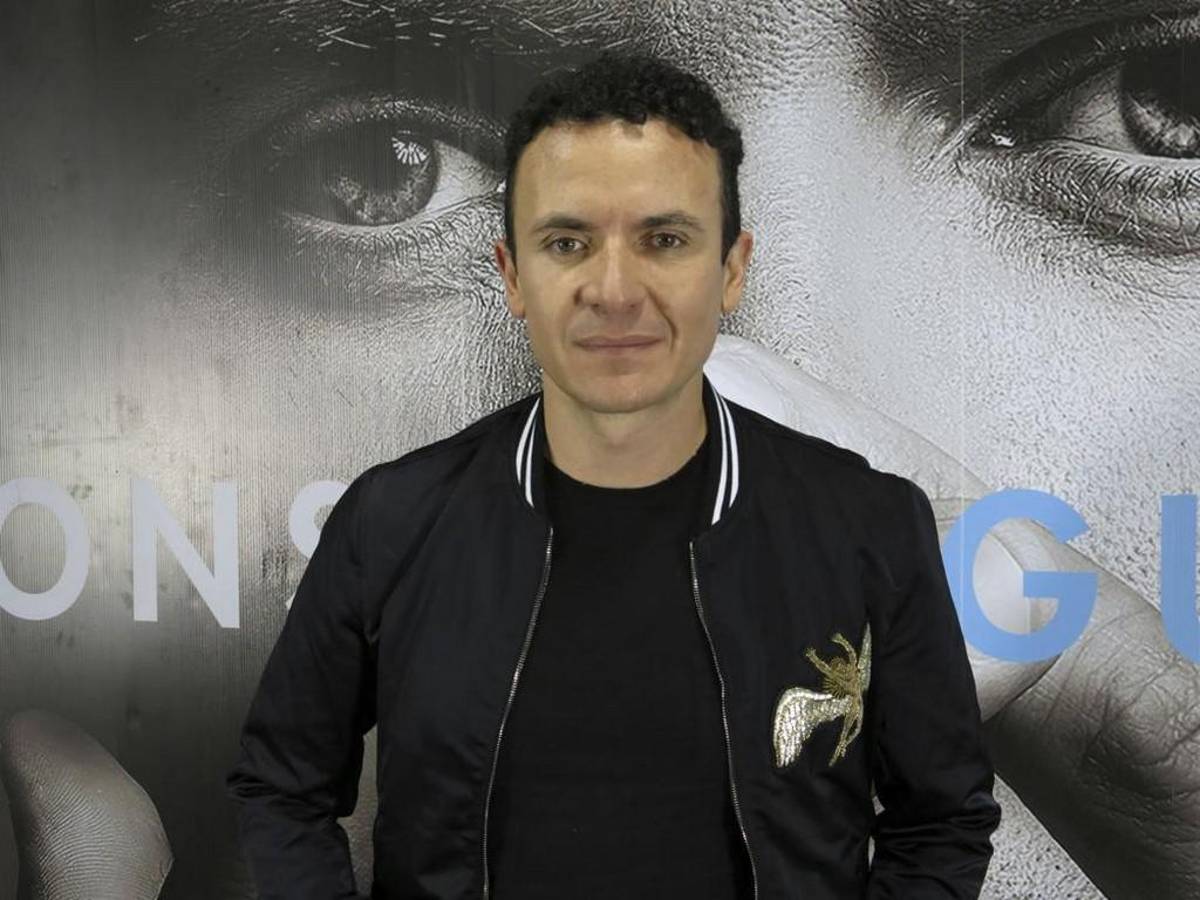 Fonseca celebra 20 años de buena música con “Viajante”