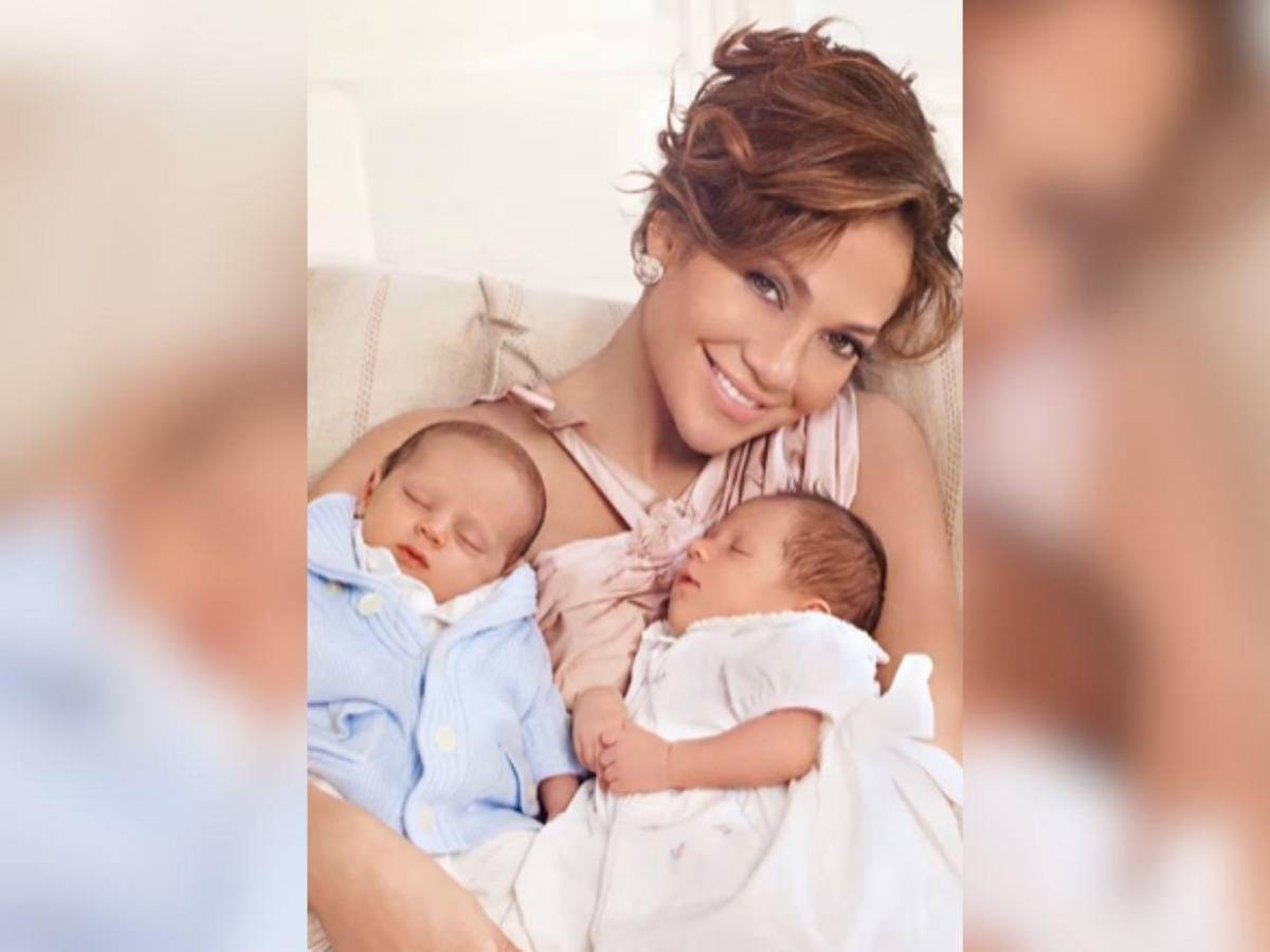 Siempre hemos sido tres: JLo felicita a sus mellizos por su cumpleaños 18