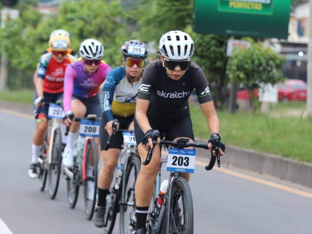 Hombres y mujeres de élite en la Vuelta EL HERALDO 2025