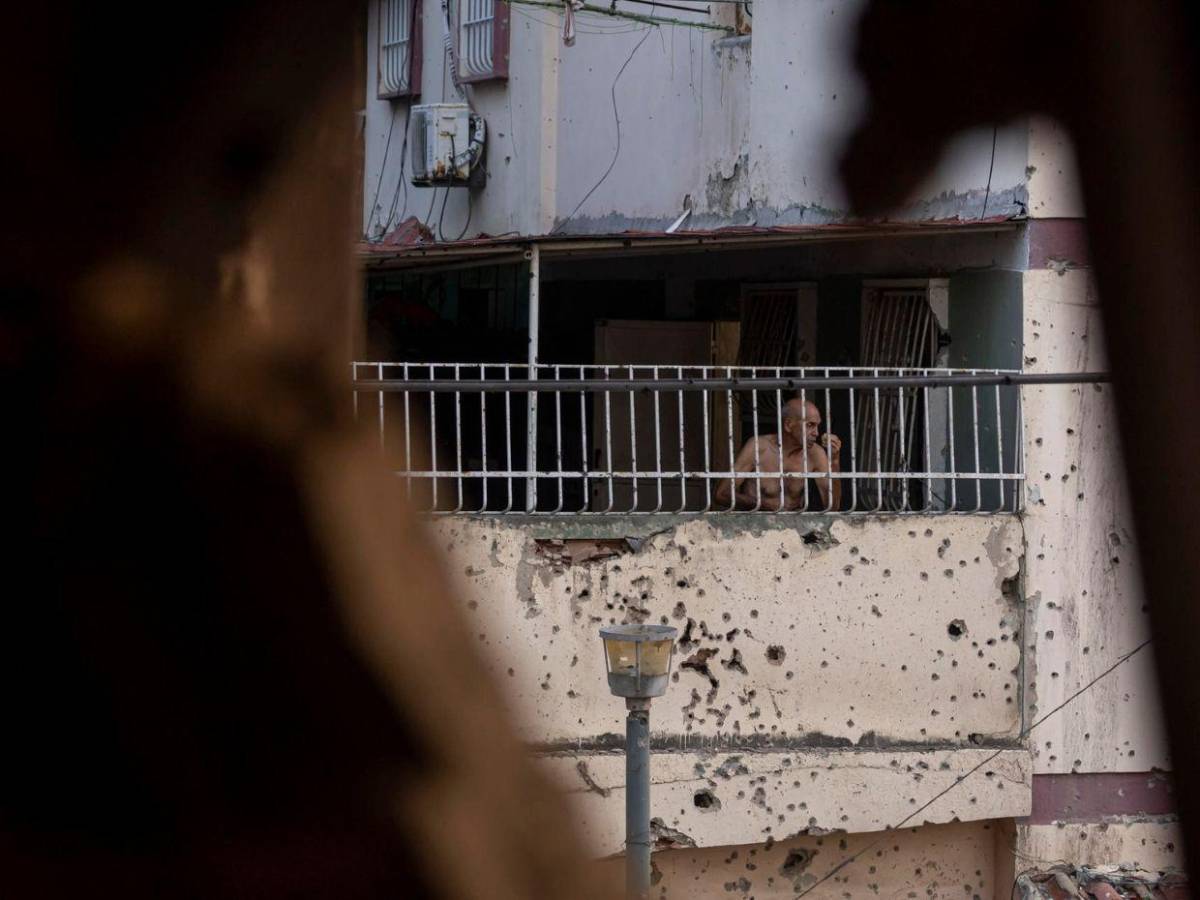 En fotos: así quedaron los edificios en Venezuela tras el ataque de Estados Unidos