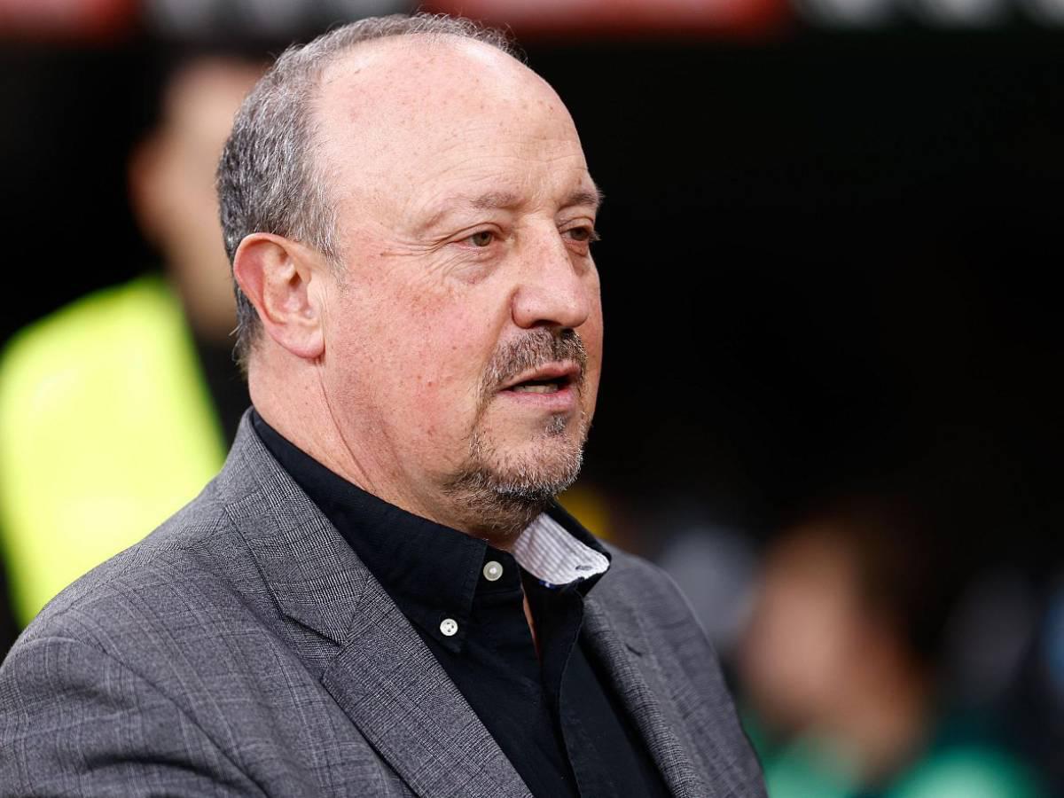 Celta anuncia destitución del entrenador Rafa Benítez