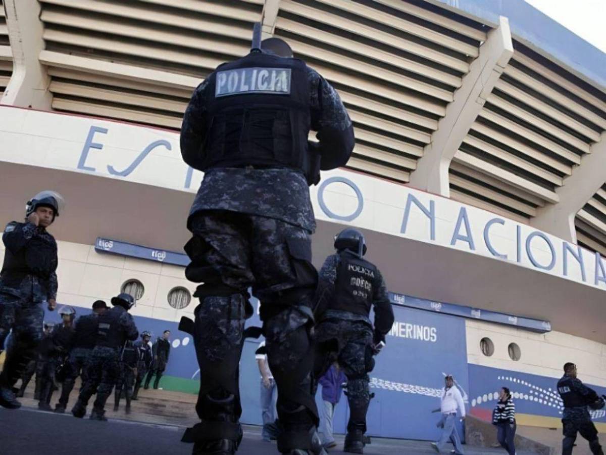Más de 500 miembros policiales resguardan partido eliminatorio entre Honduras y Nicaragua