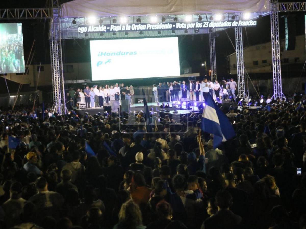 Nasry Asfura cierra campaña arropado por su familia y una marea de simpatizantes nacionalistas