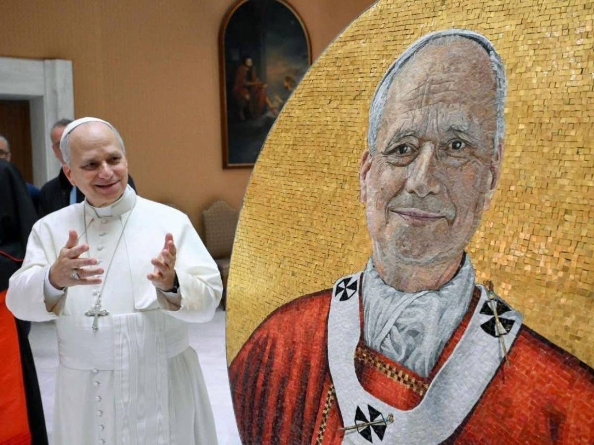 Papa León XIV ya tiene su mosaico: así es el retrato eterno en el Vaticano